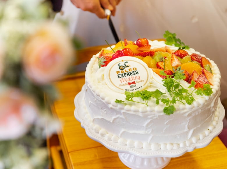 ウェディングケーキの写真